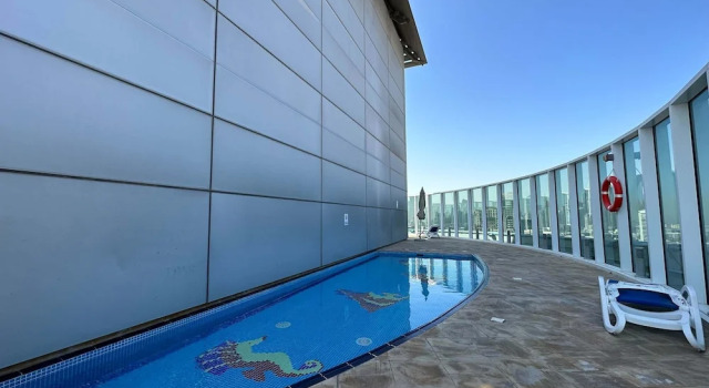 Студия Silkhaus Large Studio Madison Res High Floor