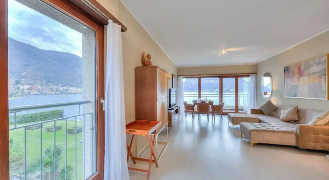 Апартаменты Emotion Lake View in Capo Lago