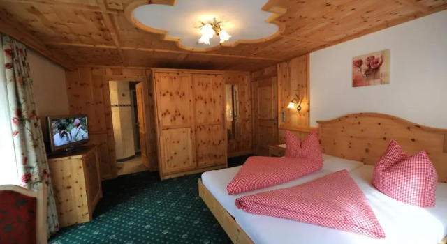 Двухместный номер Standard с балконом Hotel Garni Landhaus Platzer
