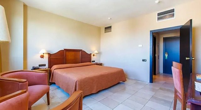 Одноместный номер Comfort Novotel Valencia Lavant