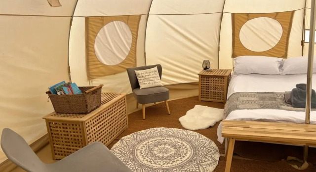 Beautiful Bell Tent Stay, 예약 휴가용 주택 Cowbridge 