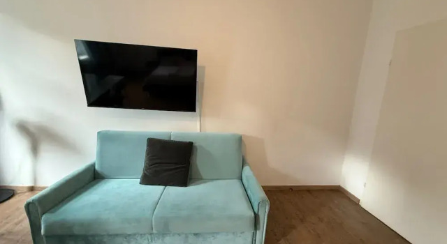 Smart 2BR Apt Close to Westbahnhof, Prenota Appartamento Vienna Austria