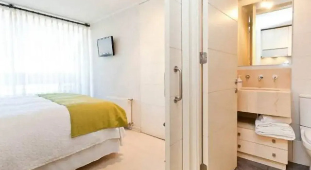 Departamentos Amoblados Costa Lyon, Забронировать Апартаменты/квартира Отели Сантьяго с парковкой, рядом с Городской парк Сантьяго, Парковка