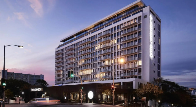 The Johnson Brisbane - Art Series, Забронировать Отель Отели Брисбна с бассейном, рядом с Тиволи, Бассейн