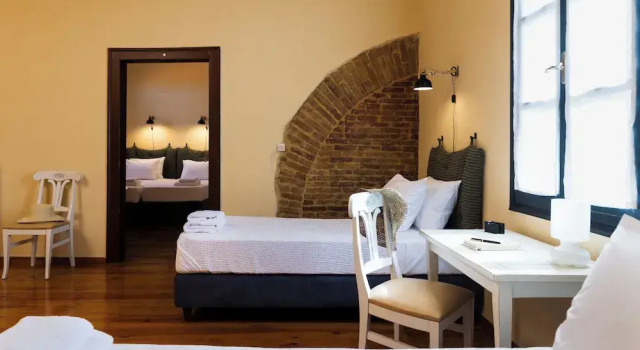 Sundial Lodge, Забронировать Отель «постель и завтрак» Ханья периферийная единица Ханья