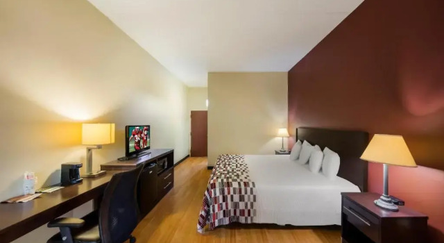 Двухместный номер Superior Red Roof Inn Hendersonville
