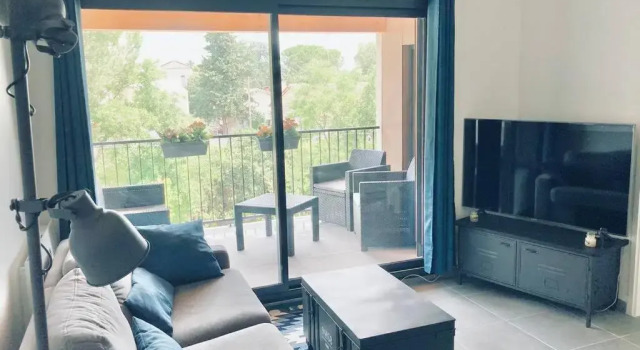 Апартаменты Appartement design au cœur de Montpellier