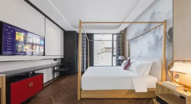 Люкс Deluxe с 2 комнатами Yuelan Holiday Hotel (Urumqi High-Speed Railway Station)