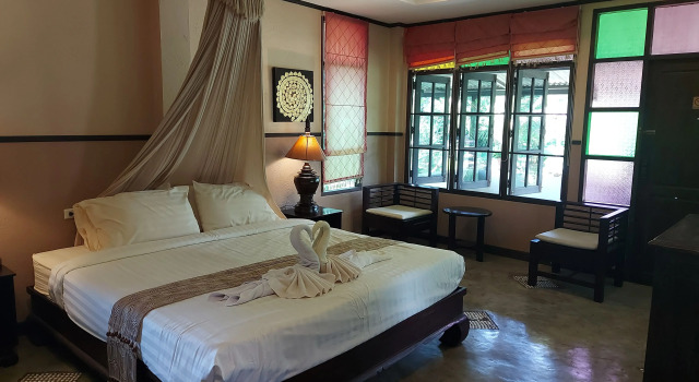 Вилла Baan Chai Thung Resort