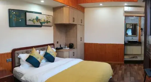 Люкс с 5 комнатами Leshan Puyue Jiayuan Homestay