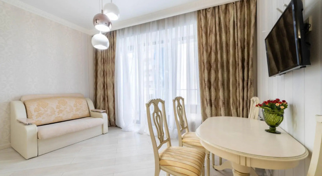 Real Apartments (Риал Апартментс) на проспекте Курортный 105