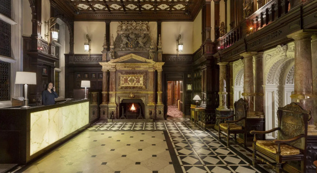 Crewe Hall - QHotels, Book Ferieresort Crewe 