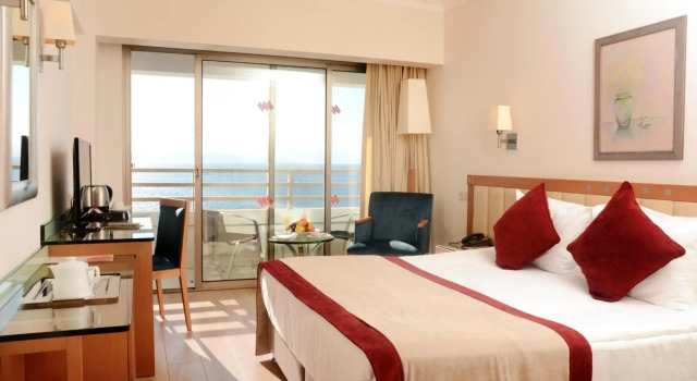 Korumar Deluxe Hotel