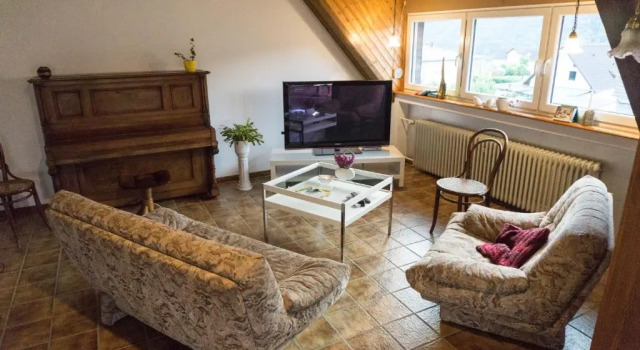 Moderne 70 qm Wohnung mit großer Dachterrasse, Забронировать Отель Трабен-Трарбах Мозель - Германия