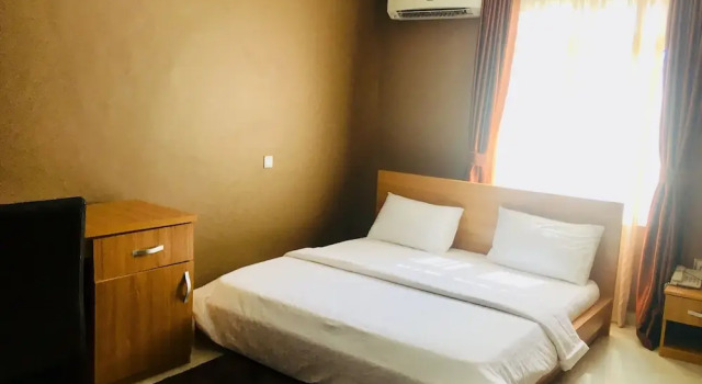 Milestone Hotel Annex, Book Hotel Ikeja 