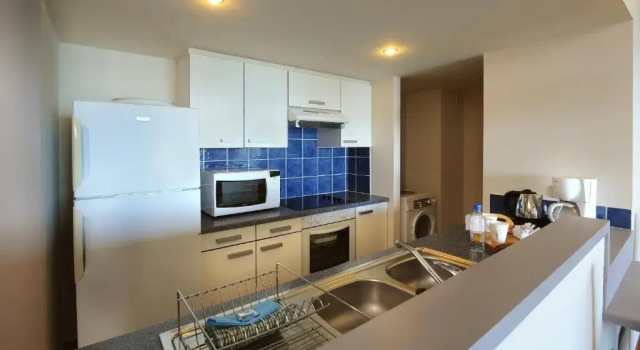 Апартаменты с 2 комнатами с видом на океан Hilton Noumea La Promenade Residences