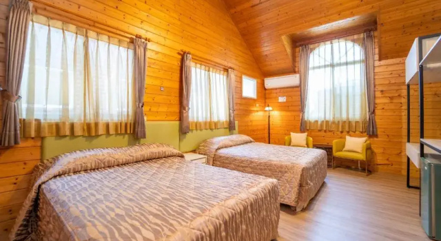 Четырёхместный номер Standard New Era Art Resort and Spa