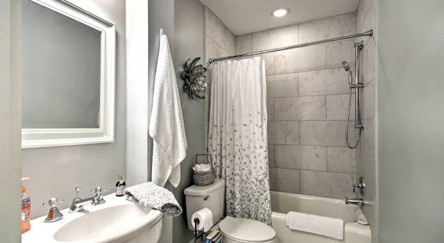 Коттедж Central Wadesboro Home: Walk to Downtown Shops!