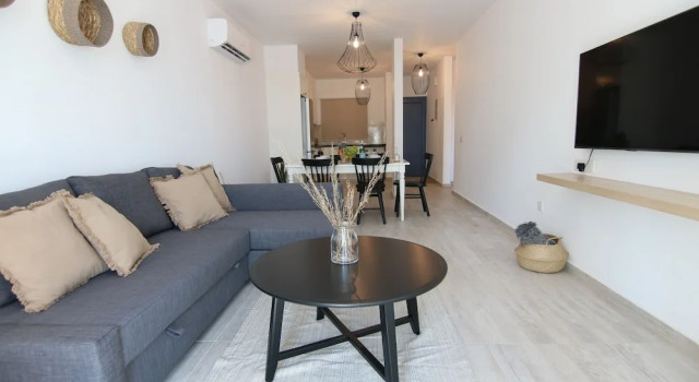 Phaedrus Living: Seaside Luxury Flat Limnaria 152