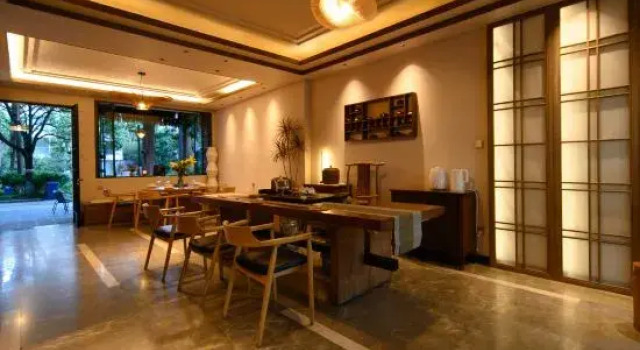 Yutian · Linhai Hetang Vacation Apartment (Dali Erhai Park High Speed Railway Station), Prenota Appartamento Hotel a Dali con parcheggio, Parcheggio