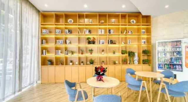 Yijia Boutique Hotel (Yuyao Mould City), Prenota Boutique Hotel a Yuyao con parcheggio, Parcheggio