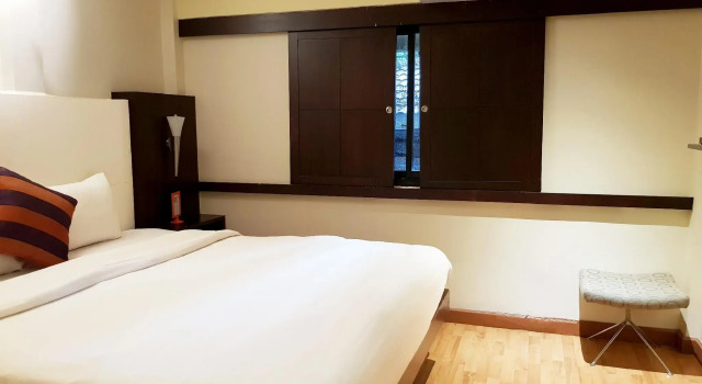 Студия с красивым видом из окна Studio Sukhumvit 18 by iCheck inn