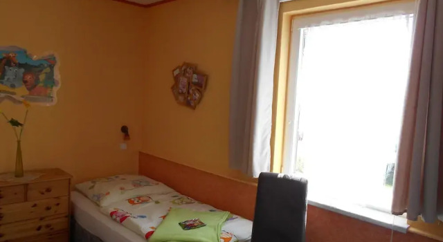 Spacious Bungalow in Kühlungsborn near Sea Beach