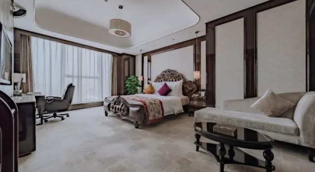 Люкс Deluxe Chengdu CYNN Hotel