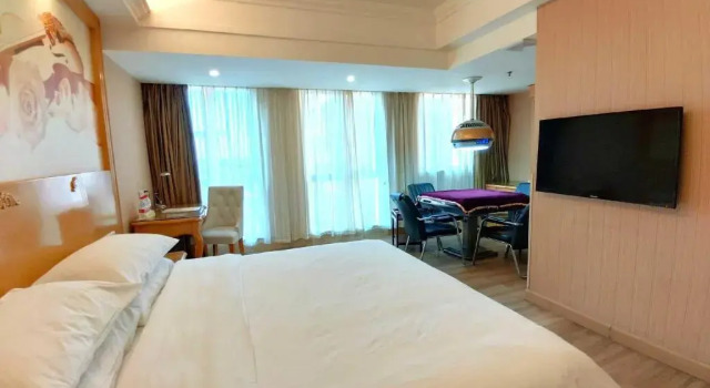 Vienna Hotel Dongguan Shatian Humen Port, Boek Hotel Hotels in Guangdong met parkeren, Parkeren