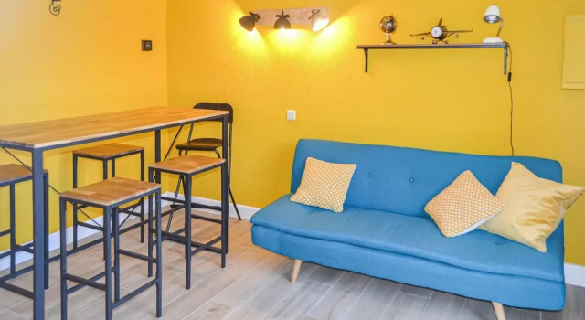 Awesome Home in Middelkerke/westende With 3 Bedrooms, Prenota Hotel Hotel a Flanders con parcheggio, Parcheggio