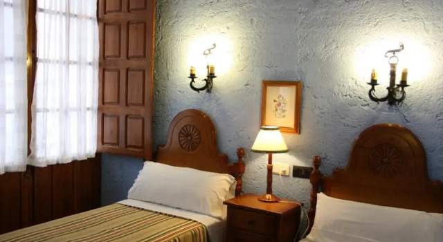 Четырёхместный номер Standard Hotel Hermanos Macias