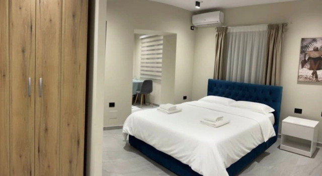 Adna Rooms Tirana Center, Забронировать Гостевой дом Гостевые дома Тираны, рядом с Tanners' Bridge, Гостевой дом