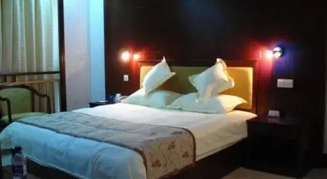 Petrel Hotel Luxury, Book Hotel Hotels in Taizhou with Parking, Parking