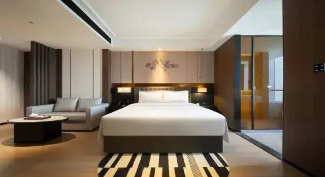 Люкс Executive Hotel George Morandi (Urumqi Tianshan International Airport High-speed Railway Station)
