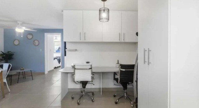 Suite Estilo y Ubicación 150MB Home Office Zaragoza El Prado C13, Prenota Hotel Hotel a El Bajio con parcheggio, Parcheggio