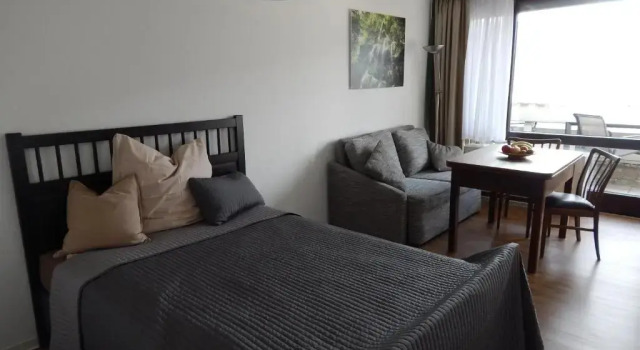 FREE Apartment - Schönblick, Buchen Sie Ferienwohnung Bad Urach Schwäbische Alb