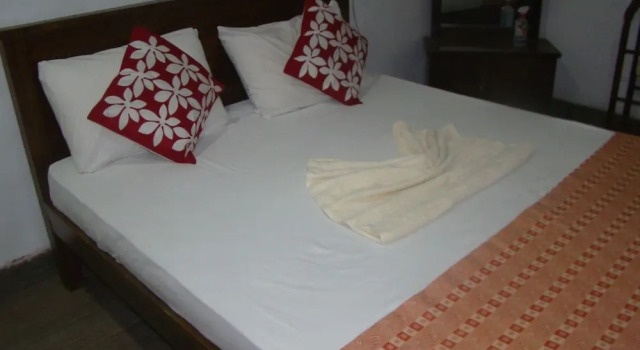 Standard Zimmer White Heart