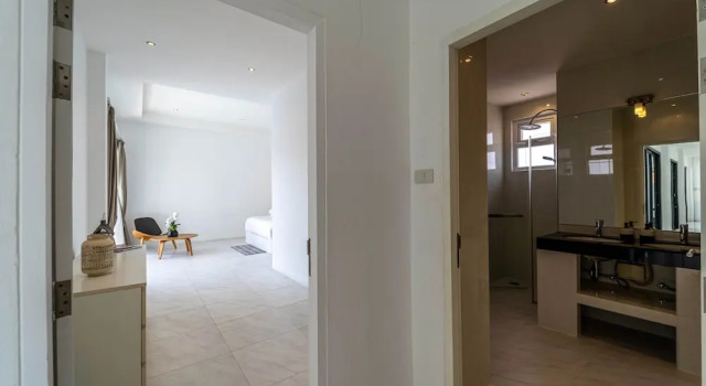 Вилла Modern Large 2 Bedroom Pool Villa PV2