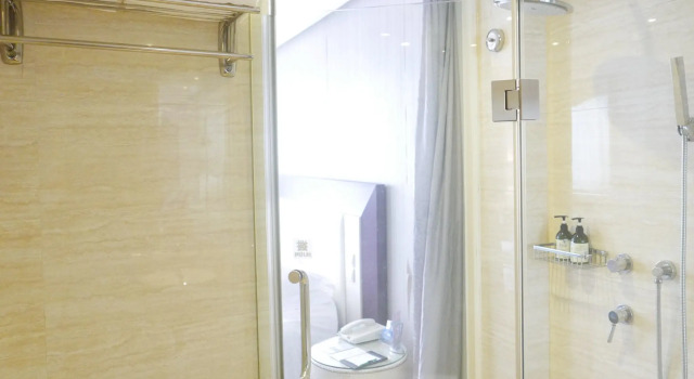 Номер Premier New Century Manju Hotel Shanghai Railway Station