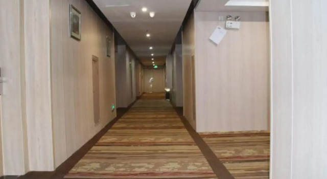 Jichu Chain Hotel Huarong Huarong Avenue, Rezerwuj Hotel Yueyang Hunan