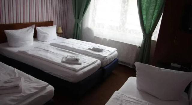 Трёхместный номер Standard Hotel Zum goldenen Stern