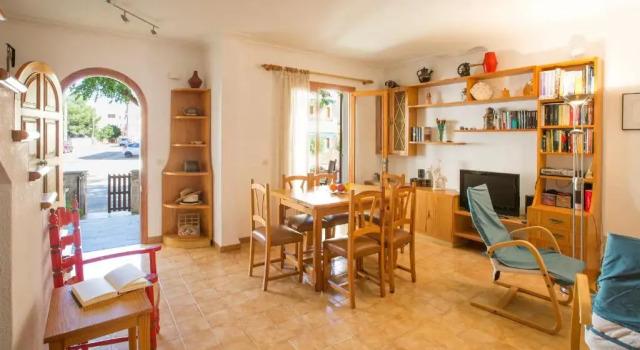 Коттедж Son Homs