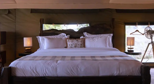 Тент с балконом Malaika Mara River Luxury Camp