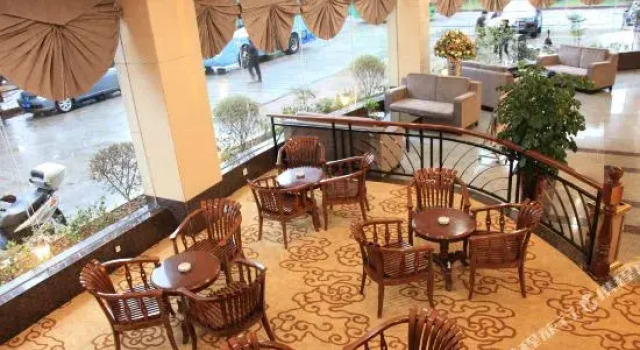 Huada Hotel