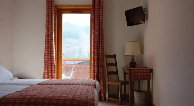 Двухместный номер Standard с балконом и с видом на горы Hotel Autantic
