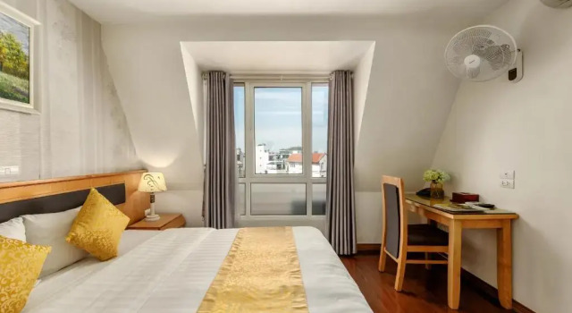 Люкс с видом на город Hanoi Sky Hotel