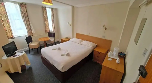 Economy Zimmer Richmond Hotel