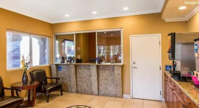 Travelodge Corona, Reserva ahora Hotel Corona California