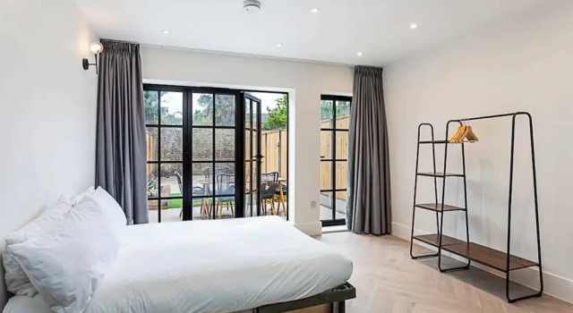 Gorgeous Flat in the Heart of Acton