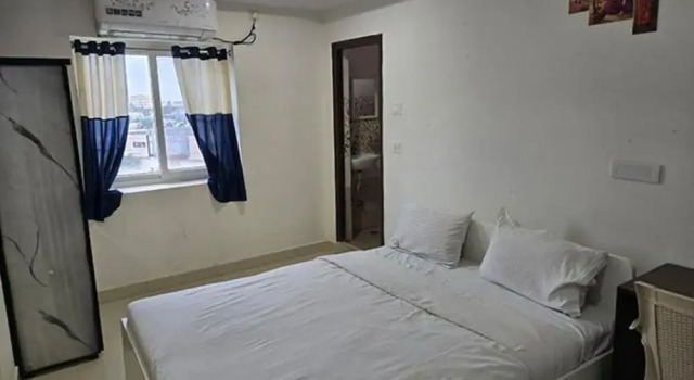 Fabhotel Moon Stay Inn
